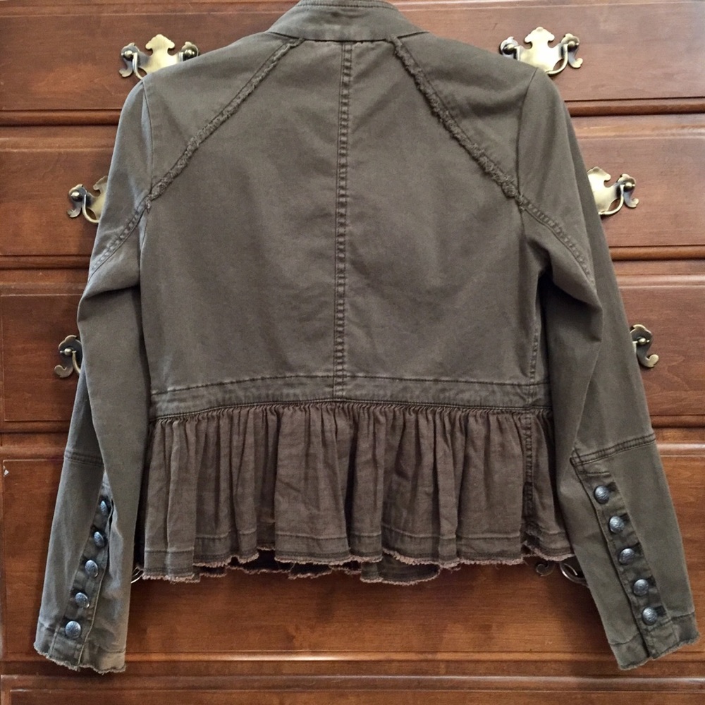 ▫️FREE PEOPLE Ruffle Detail Jacket - Picture 2 of 12